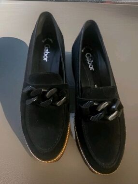 Beautiful Gabor Black Suede Chain Bit Loafers Sz 5.